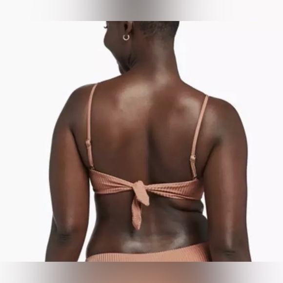 NWT VITAMIN A CONVERTIBLE SWIM TOP MILA BANDEAU BIKINI Sz 4 XS $120 - Picture 2 of 3